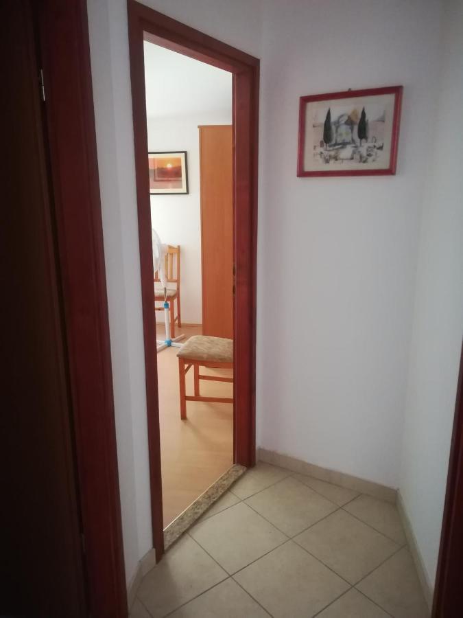 Apartments Martinac Sukošan エクステリア 写真