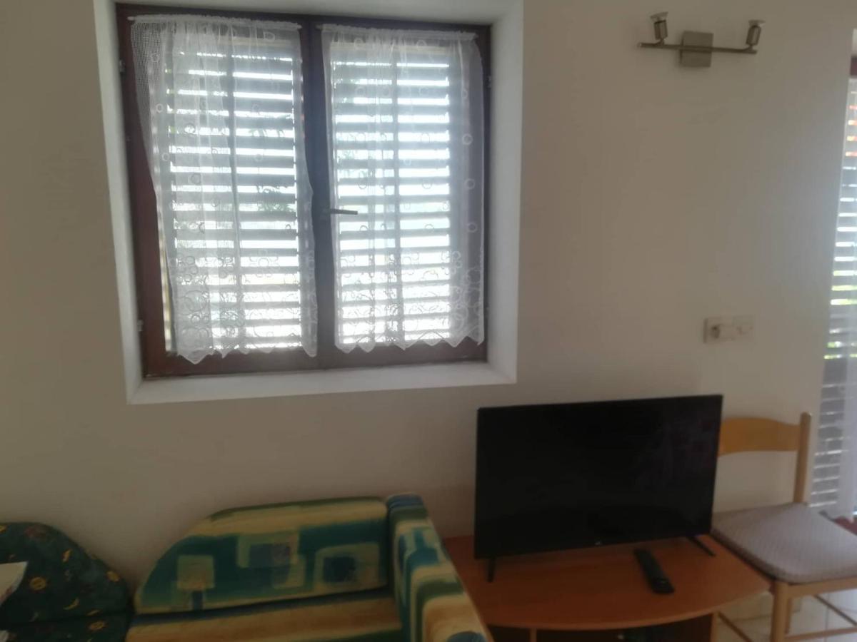 Apartments Martinac Sukošan エクステリア 写真