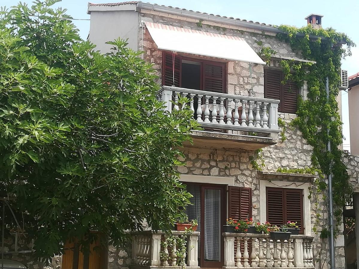 Apartments Martinac Sukošan エクステリア 写真