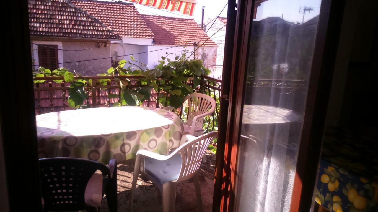 Apartments Martinac Sukošan エクステリア 写真